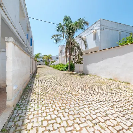 Residence Degli Oleandri Ostuni Exterior photo